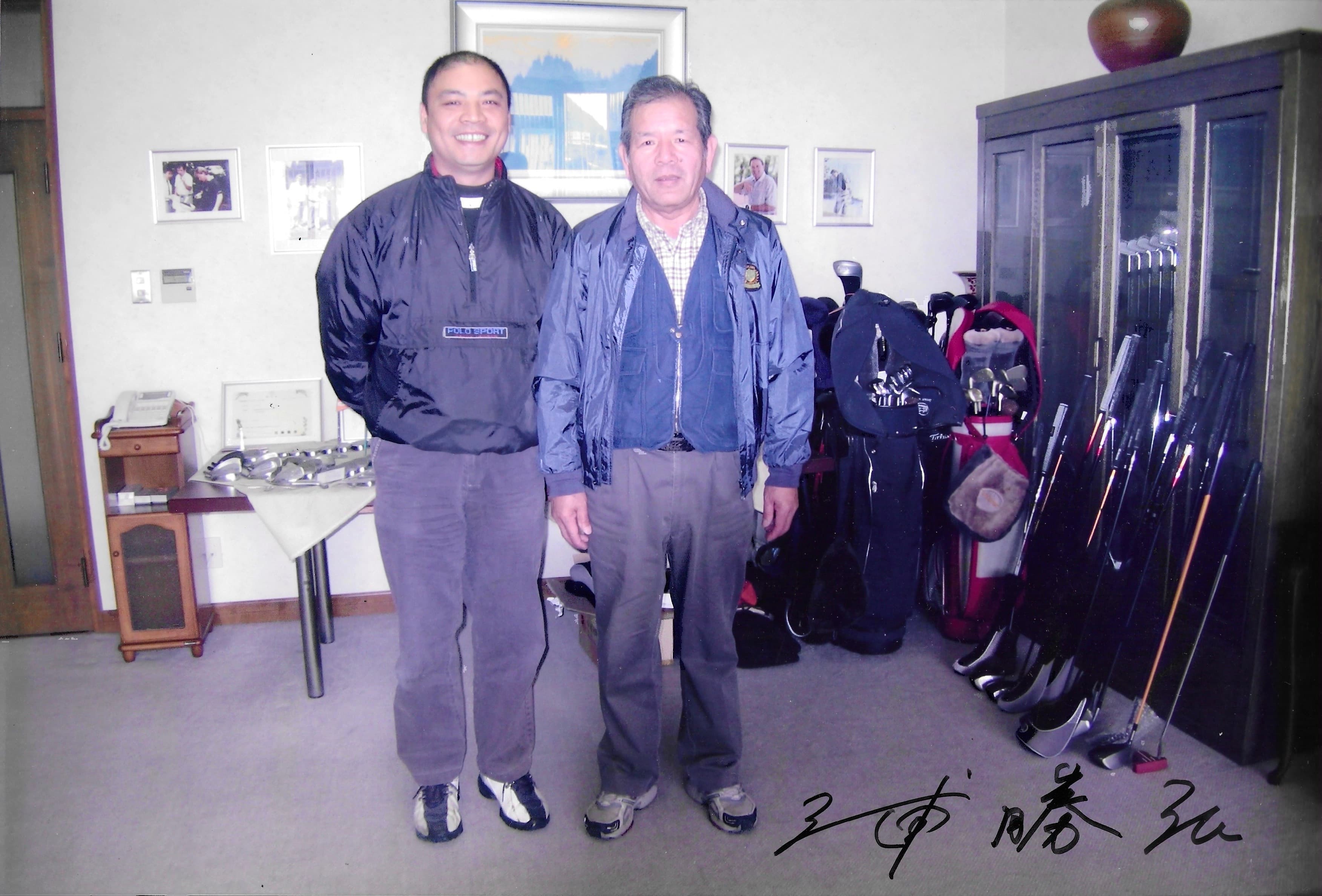Golf Partners founder KK with master craftsman Katsuhiro Miura at the Miura Giken workshop in Japan